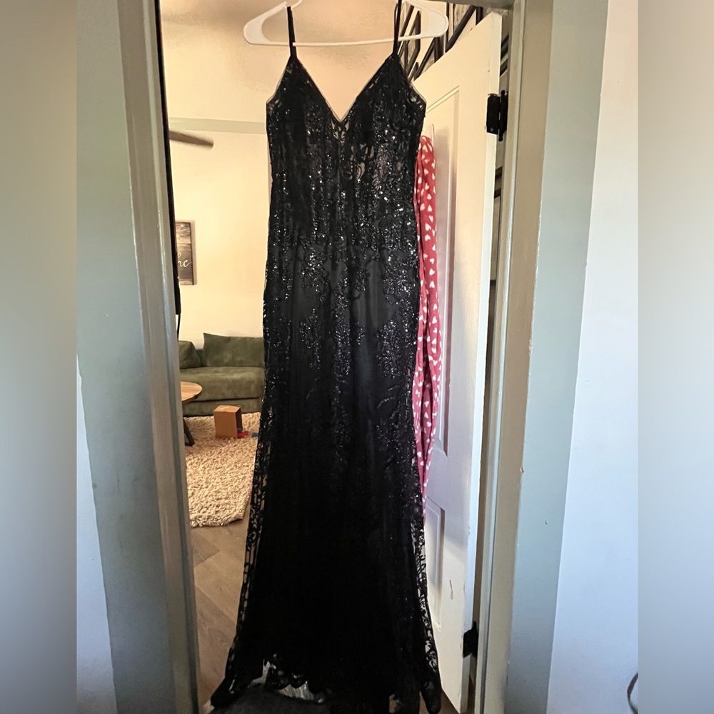 PROM DRESS - Picture 4 of 4